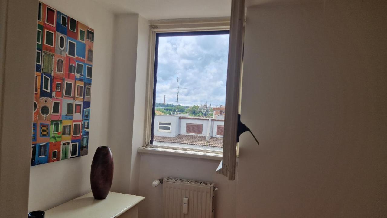 Casa Di Libri - Delizioso Appartamento A 10 Min Da Trastevere روما المظهر الخارجي الصورة